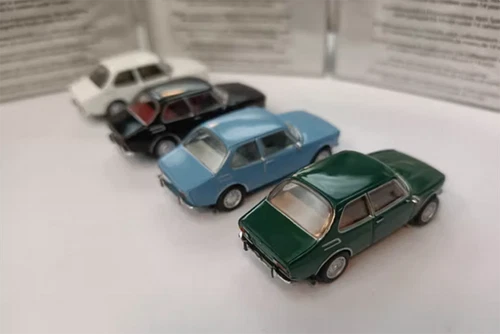 1/87 Plastic car model Saab 99 1980 gift collection 4 color - Picture 3 of 13
