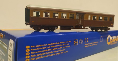 Os.kar 3300.2 FS Kutsche Chandra Sonderbemalung Kastanie Isabella Bz 38347 Ep. | Zustand: Neu