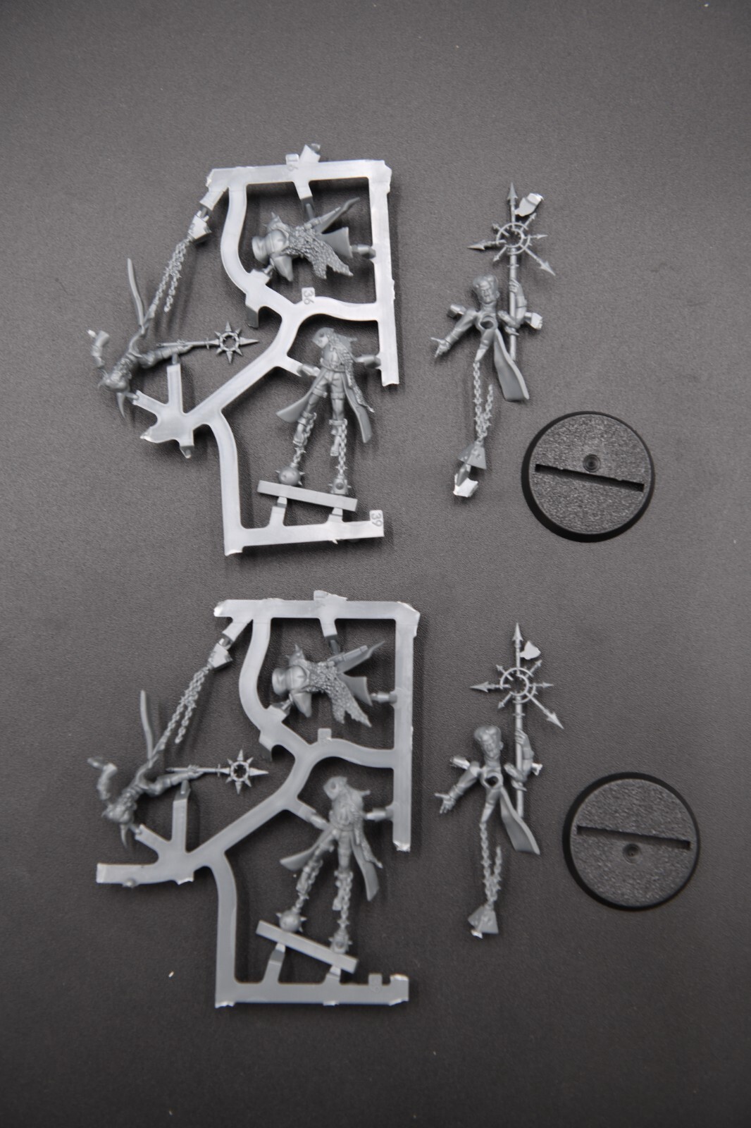Warhammer 40K Chaos Space Marines Rogue Psyker B Miniature – Unassembled & Unpainted, Games Workshop 9 thumbnail image