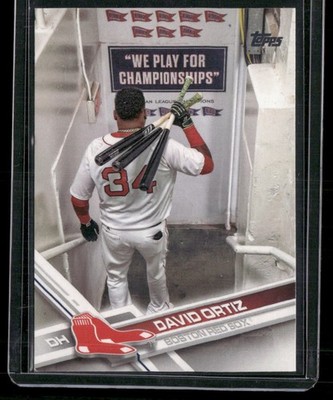 2017 Topps #350 David Ortiz : Three bats on shoulder, heading to locker room ssp