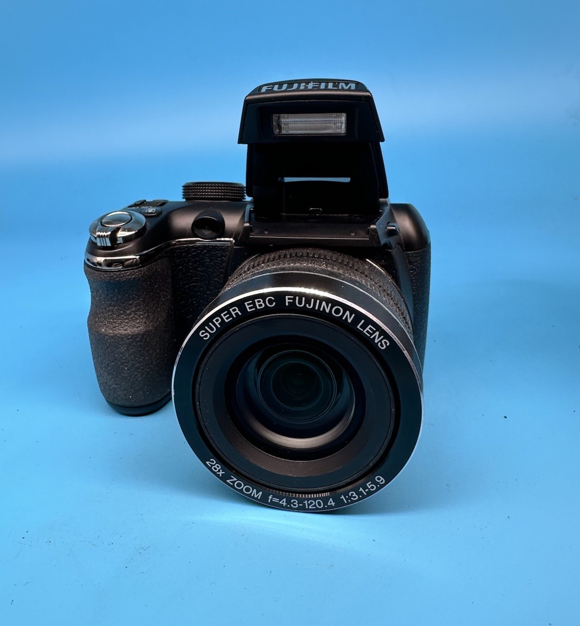 Fujifilm FinePix S4400 14.0MP Digital Bridge Camera, Black - Tested