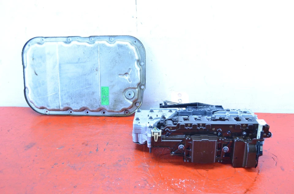 09-13 BMW E90 328i tracción trasera transmisión automática cuerpo de válvula OEM Foto 4 de 4