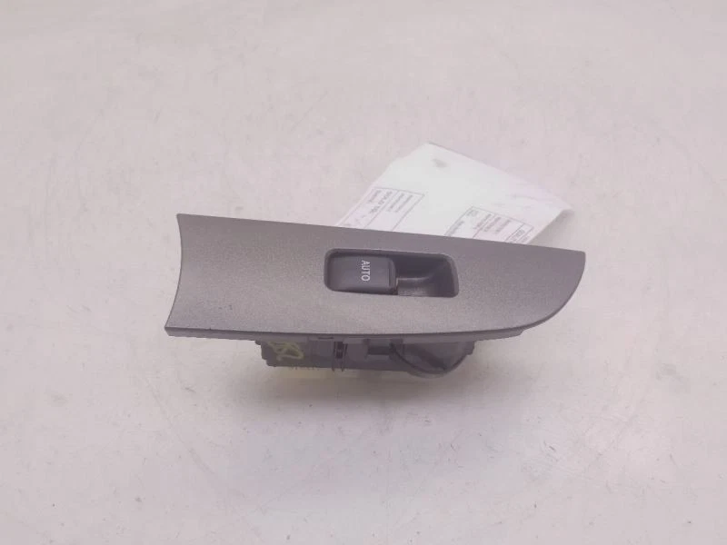 2007 LEXUS LEXUS IS350 PASSENGER SIDE REAR DOOR WINODW SWITCH  - Image 3 of 4