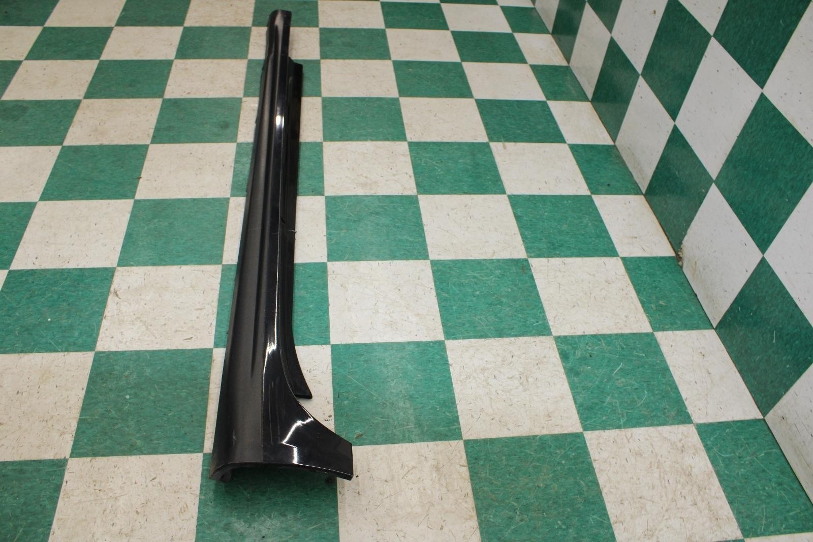 14-22 Ghibli Black Driver Side Left LH Rocker Molding Side Skirt Panel OEM WTY