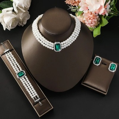 4-teiliges Damen Schmuckset mit Perlenimitat & Türkis   Halskette, Ohrringe & Armreif