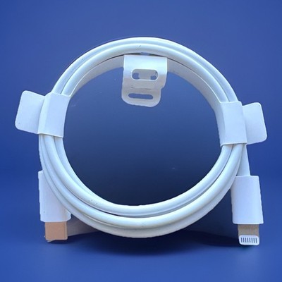 Apple USB-C to Lightning 1m Cable Never Used