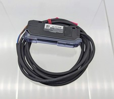 Keyence FS-V31 Fiber Optic Sensor Amplifier 12-24V NPN Cable Type