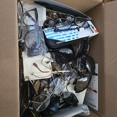 Sunglasses & Eyeglasses Mystery Box Mixed Brands Lot 3lb 3.0  display picture 1