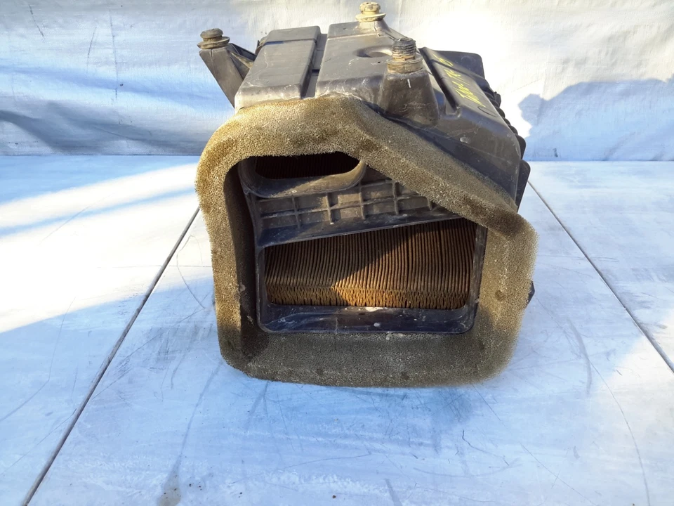 Chevrolet Tahoe Hybrid 2008-2009 6,0 L admisión de aire filtro de aire caja catalizadora fabricante de equipos originales Foto 3 de 4