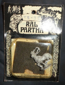 Ral Partha Fantasy Mini  Centaur  WITH BOW  FS - 32 NM 1978