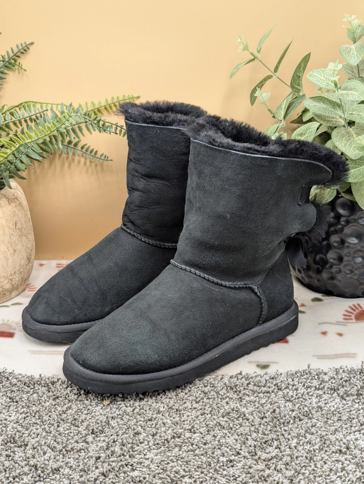 Stivali donna UGG Bailey fiocco nero scamosciato taglia 8 invernali caldi comodi