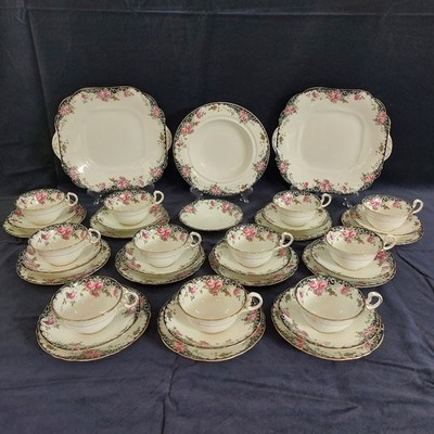Antike & seltene Aynsley Pink Roses Teetassen, Untertassen & Teller 1890er