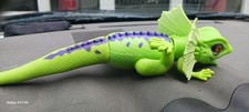 Robo Alive Robotic Green Lizard Toy by ZURU Real-Life Robotic Crawling Pet Works