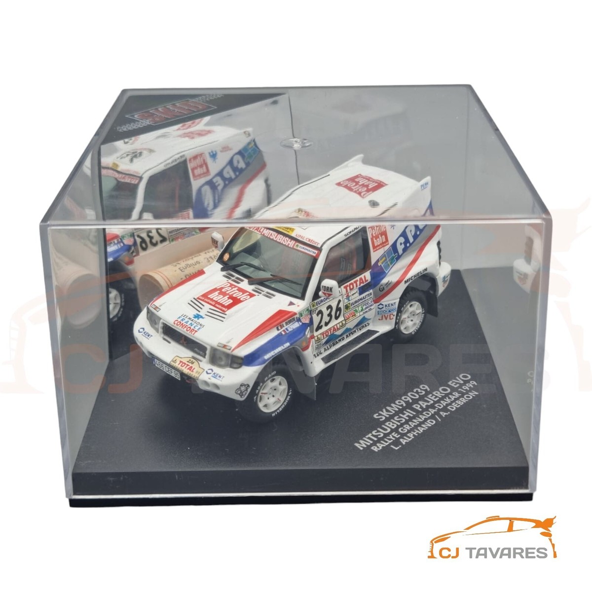 値下げ！Mitsubishi Pajero 2003 Dakar ミニカー 再値下げ！Mitsubishi Pajero 2003 Dakar ミニカー - メルカリ