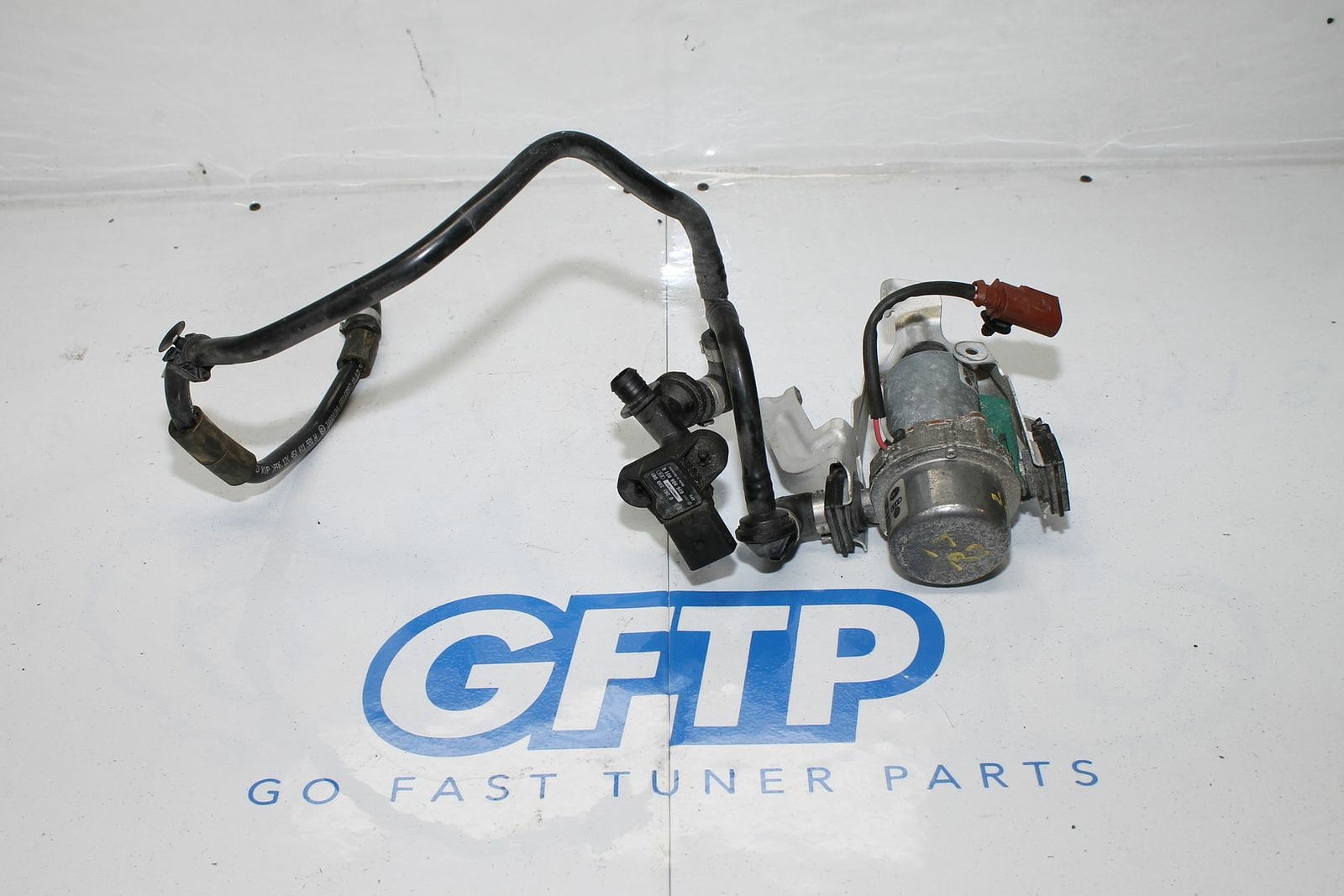 16-21 AUDI R8 V10 PLUS OEM BRAKE SYSTEM BOOSTER VACUUM PUMP HLR008440-10 17 18