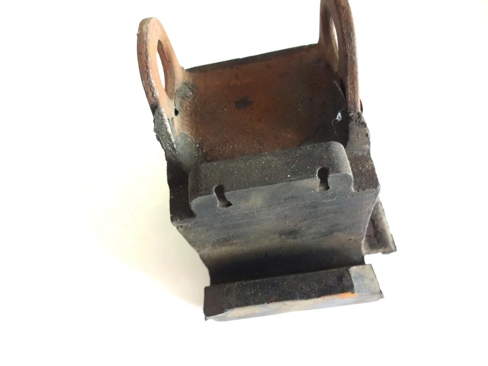 Nuevo de Lote Antiguo 1962 - 1967 Chevy II NOVA Motor Montaje Foto 4 de 4