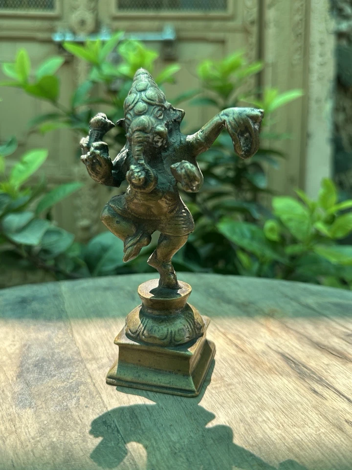 Antique Old Brass Hindu God Ganesha Dancing Figure - Image 2 of 4