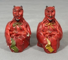 Vintage Red Devil Salt & Pepper Shakers Chalkware Halloween Pair 1930s–40s