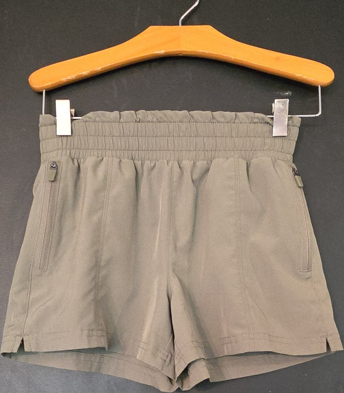 Stretchtech Girl's Athletic Shorts Green Elastic Waist Pull-On Pockets Size M 8