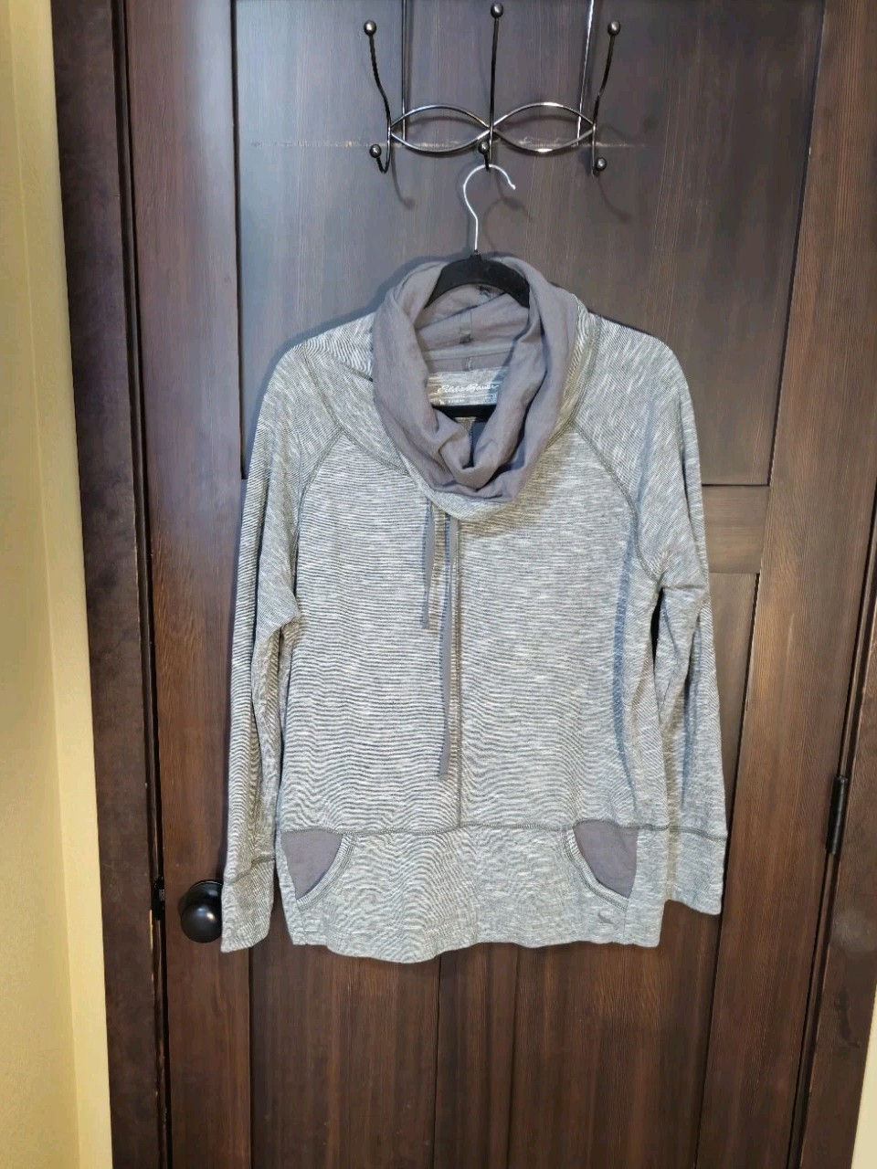 EUC Women's Eddie Bauer Grey Pullover Cowl Neck Sweatshirt Size XL X-Large