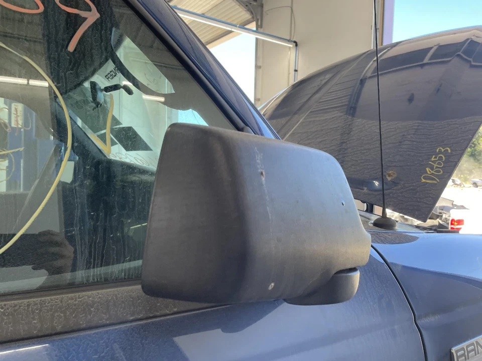 Espejo retrovisor derecho usado se adapta a: Ford Ranger 2008 manual R. negro texturizado derecho gris Foto 2 de 4