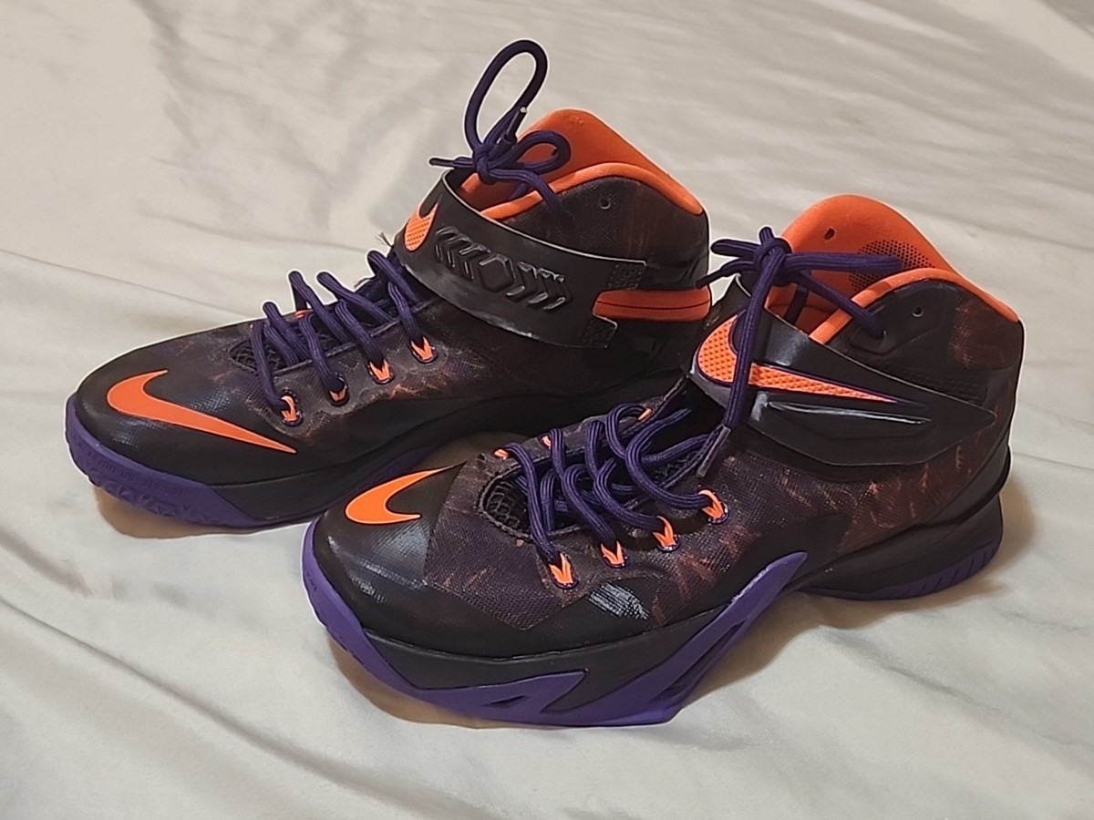 Nike Zoom Soldier PRM 8 Men's Size 9 Cave Purple Basketball Shoes