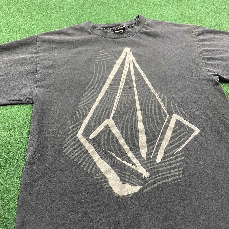 Vintage Volcom Shirt Mens M Black 90S Y2K Skate Skateboarding Grunge Emo Tee - Image 2 of 4