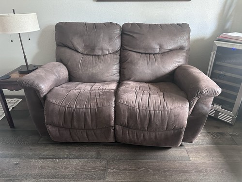 La-Z-Boy Reclining Loveseat - 2 Person Sofa