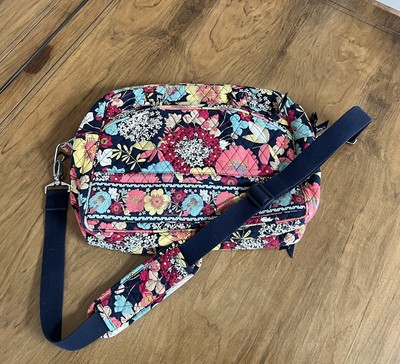 Shop Vera Bradley Laptop Messenger Bag, Java – Luggage Factory Vets Bradley laptop travel bag display picture 1