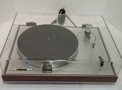 LUXMAN ULTIMATE STEREO COMPONENT TURNTABLE--PD 121 W ORIGINAL BOX-SEE