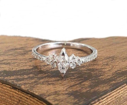 Bague De Fiançailles Diamant Poire 5.60 Carats Créé En Labo - Or Blanc 14k - Taille Personnalisable