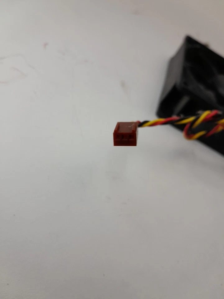 Sunon EE92251S2-Q010-C99 12V 3-Pin 92mm x 92mm x 25mm Rear Case Computer Cooling - Image 4 of 4