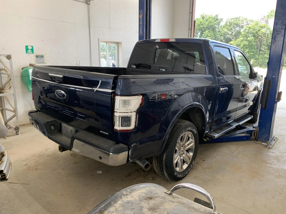 Used Park Assist Camera fits: 2020 Ford F150 PICKUP tail lamp mounted radar unit - Image 4 of 4