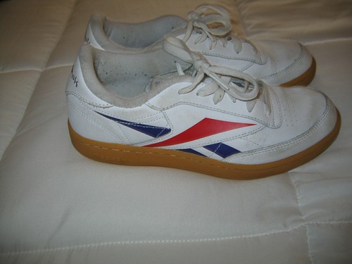 Zapato Deportivo Reebok Logo RARO Para Mujer Talla 6 Rojo Blanco Azul RARO - Imagen 3 de 5