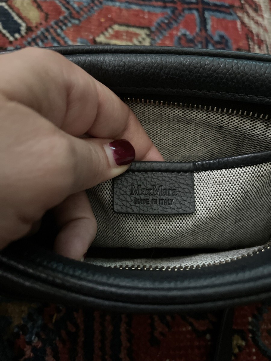 Max Mara Elsa Monogram Bag Crossbody Black Embossed Leather Max Mara Elsa Monogram Bag Crossbody Black Embossed Leather