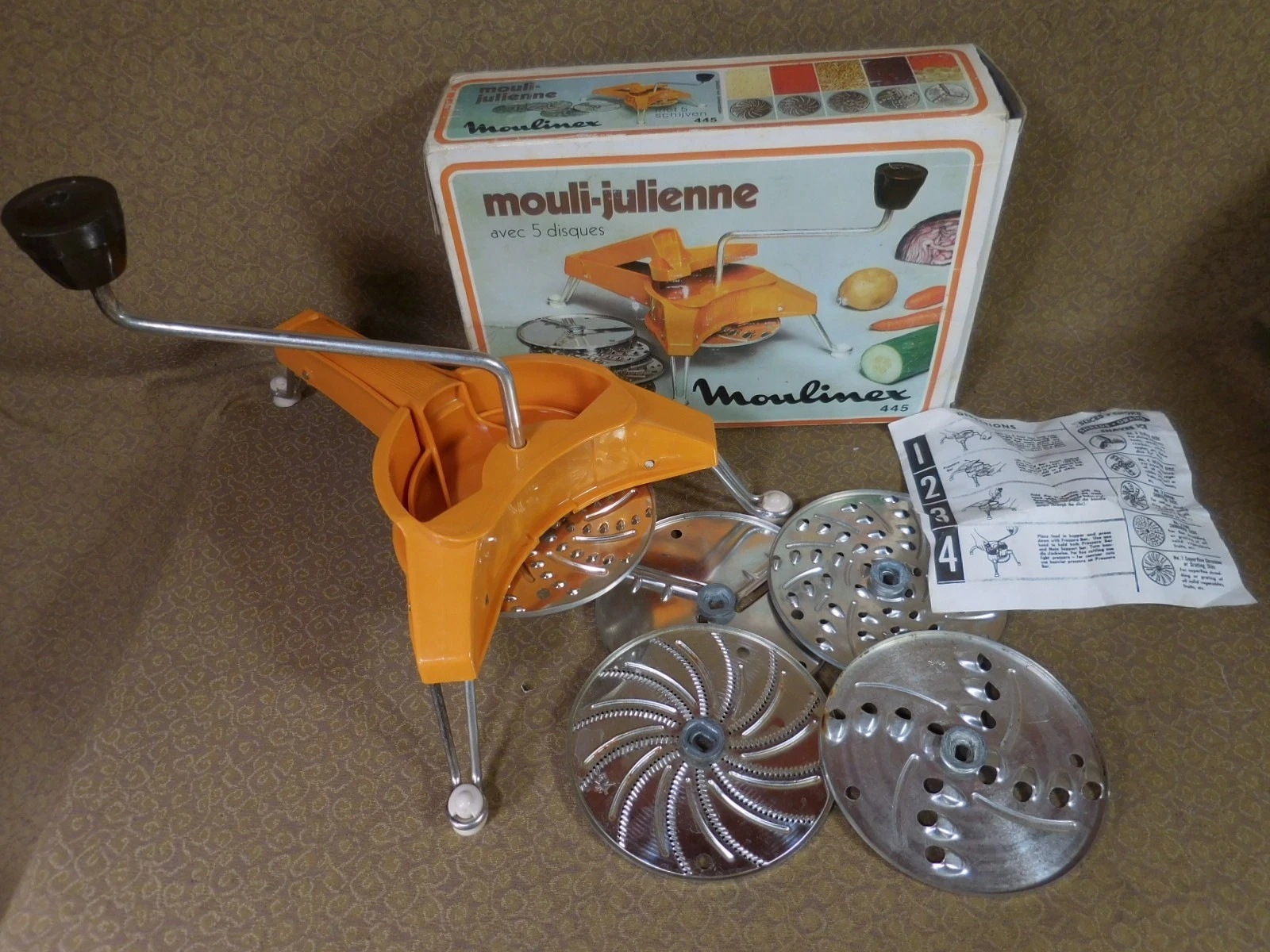 Vintage Moulinex 445 Mouli-Julienne w 5 Disc Food Chopper Slicer Shredder in Box
Opens in a new wind