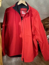 Chik fil a… oobe jacket 2xl. Worn once. 