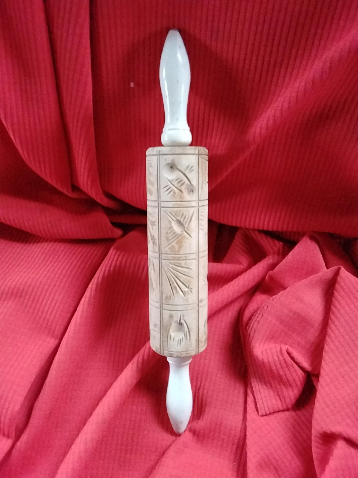 Vintage Wood Carved Springerle Embossed Rolling Pin Cookie Folk Art Animals Bake