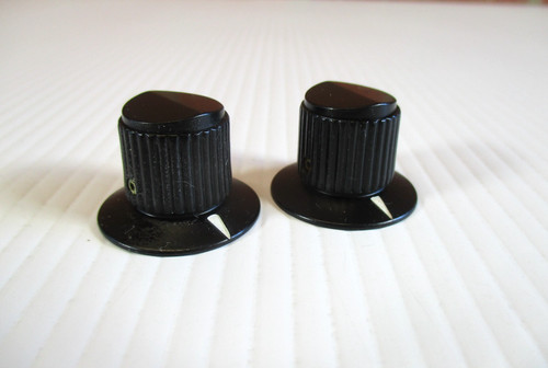Black Plastic Skirted Knobs Pair 1-1/8" for Guitar Amp Radio Hi-Fi NOS
