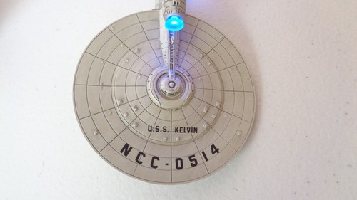 Star Trek USS Kelvin NCC 0514 ornament 2013 Lights-up 2009 Movie - Picture 2 of 10