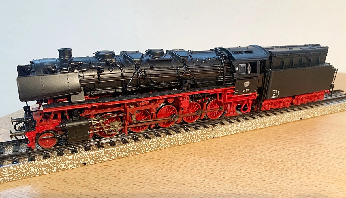 ROCO Spur H0 Baureihe 44 (43260) Dampflok der DB DC - analog