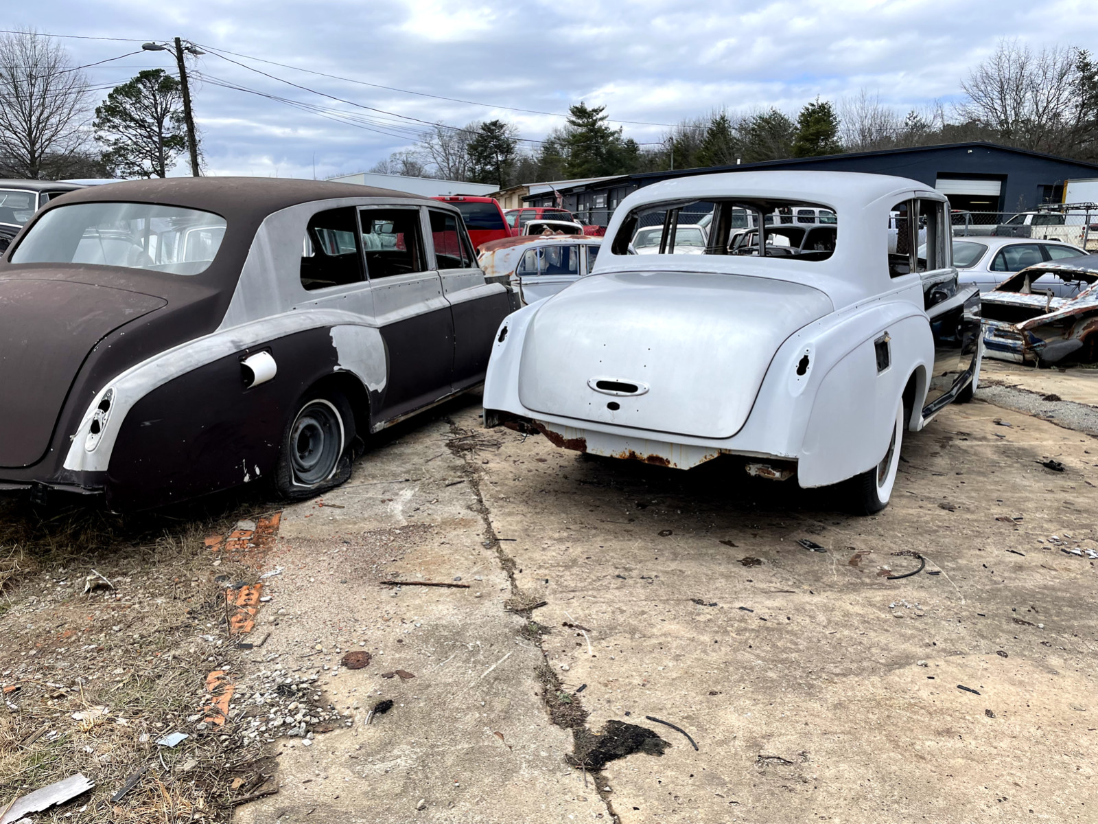 LHD ROLLS ROYCE CLOUD I PHANTOM BENTLEY, LIGHTER & SOCKET. DOZENS CLOUDS 4 PARTS