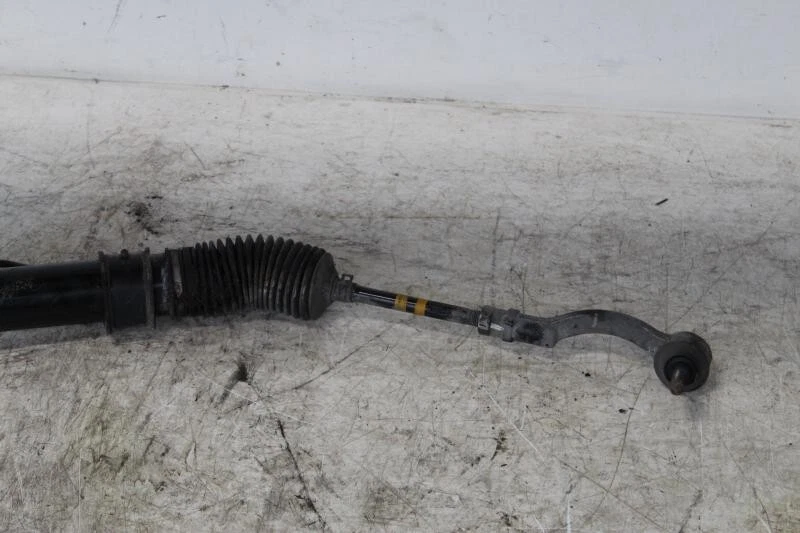 2009-2014 Hyundai Genesis Sedan Steering Gear Power Rack And Pinion Hydraulic - Image 4 of 4