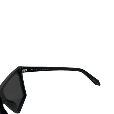 Quay Australia Sunglasses Contoured Polarized Black / Smoke 54-19-148 Quay Australia POLARIZED NIGHTFALL Split Black/Smoke Lens  main image 3