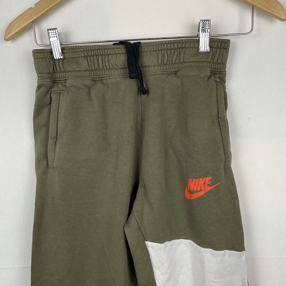 Pantalones deportivos Nike jóvenes grandes oliva negro blanco ropa deportiva pantalones Foto 3 de 4