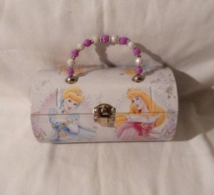 Disney Princess Lunch Box /Tin Box/ Purse