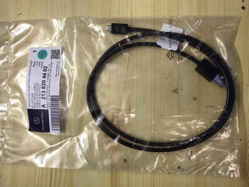 GENUINE MERCEDES MEDIA USB TO MICRO USB CABLE LEAD SMART PHONE