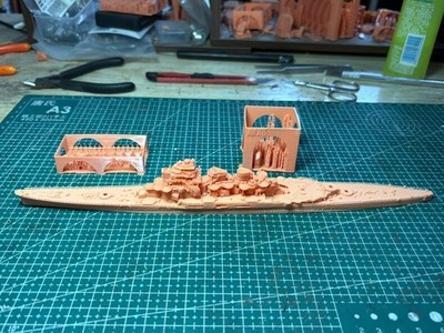 1 /700 Japanese Maya Heavy Cruiser Unpainted