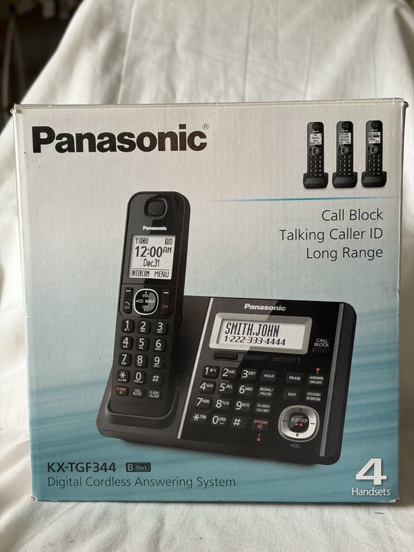 New Open Box Panasonic Digital Cordless Answering System w 4 handsets 3 Chargers