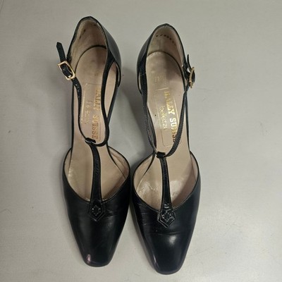Bally Suisse Bellezza Vintage Black Leather T-Strap Heels Pointed